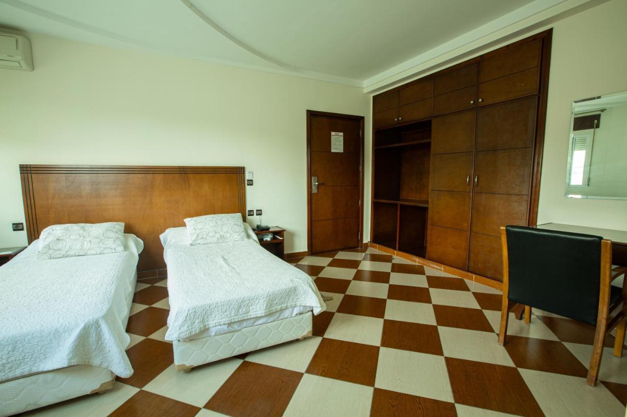 Motel Gzenaya Tanger Eksteriør bilde